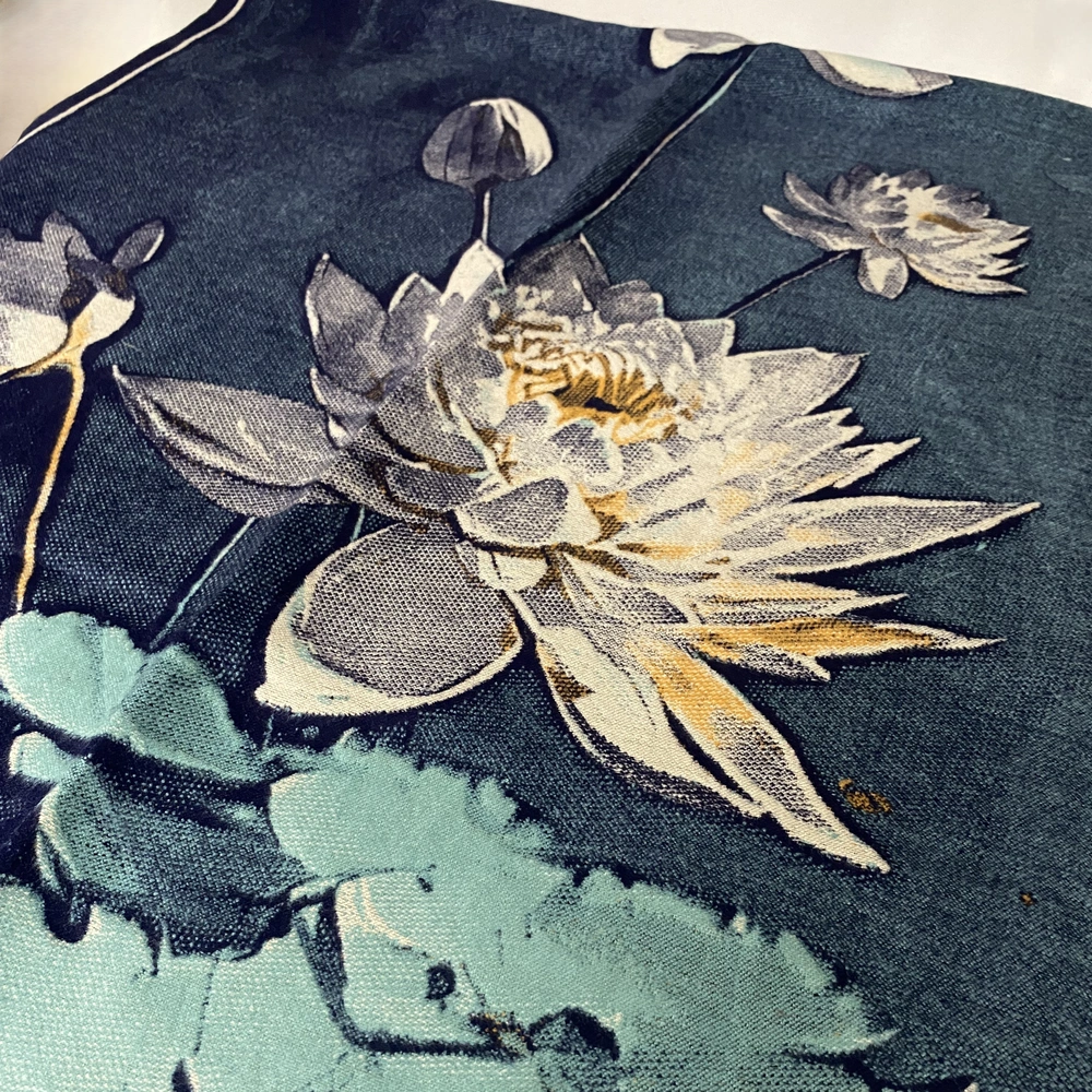Lotus Desen Yağlı Boya Tablo Şal